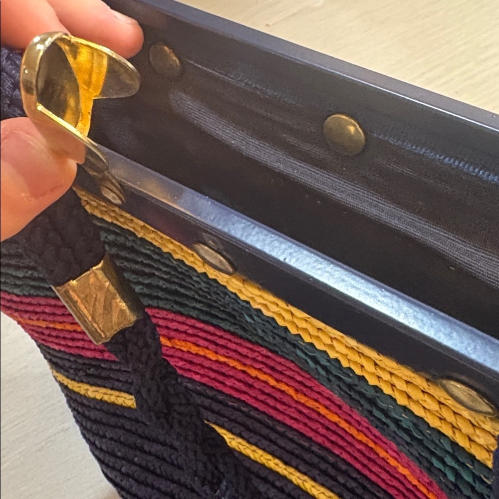 Vintage Multicolor Woven Straw Shoulder Bag – Brass Frame &‎ Braided Strap - Picture 16 of 16